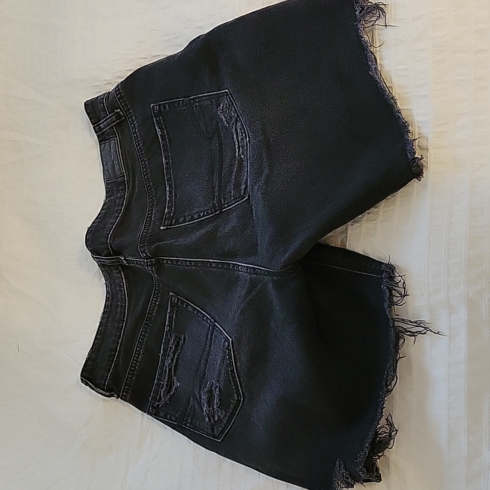 Shorts - Picture 5 of 5
